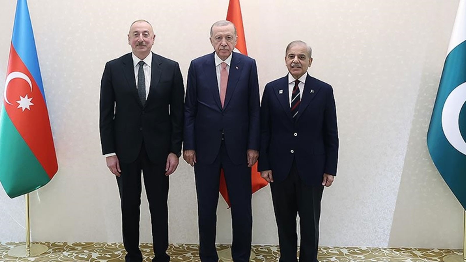 Azerbaycan'da 3'lü zirve! İşgalden kurtulan topraklarda açılış thumbnail
