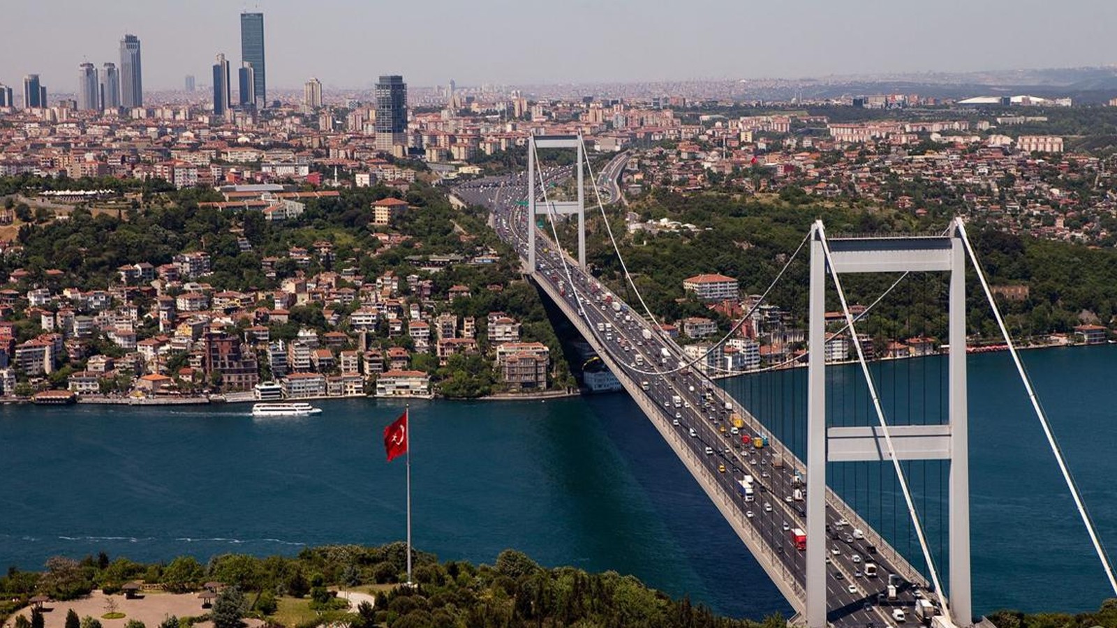 Köprü, otoyol ve toplu ulaşım 5 gün ücretsiz oldu thumbnail