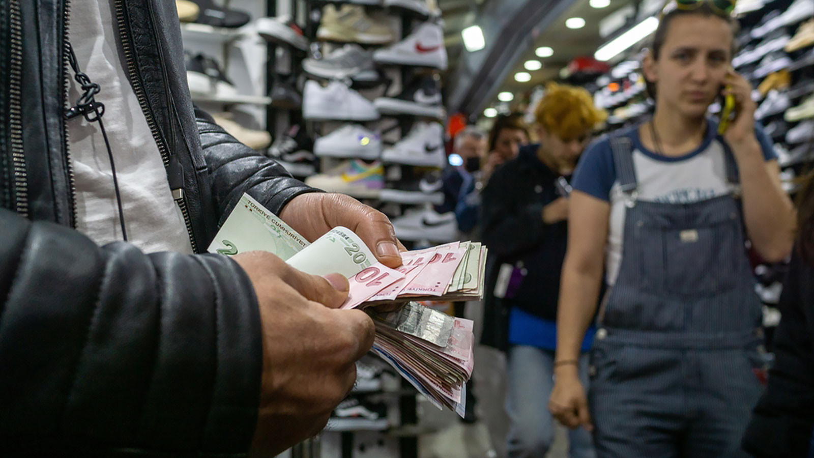 Megakentte mega pahalılık, maaşlar düşük fiyatlar yüksek Megakentte mega pahalılık, maaşlar düşük fiyatlar yüksek