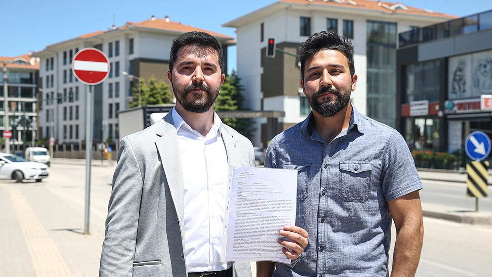 Sahipsiz köpeklerin saldırdığı kişi, 3 kurumdan 30 bin lira tazminat kazandı thumbnail