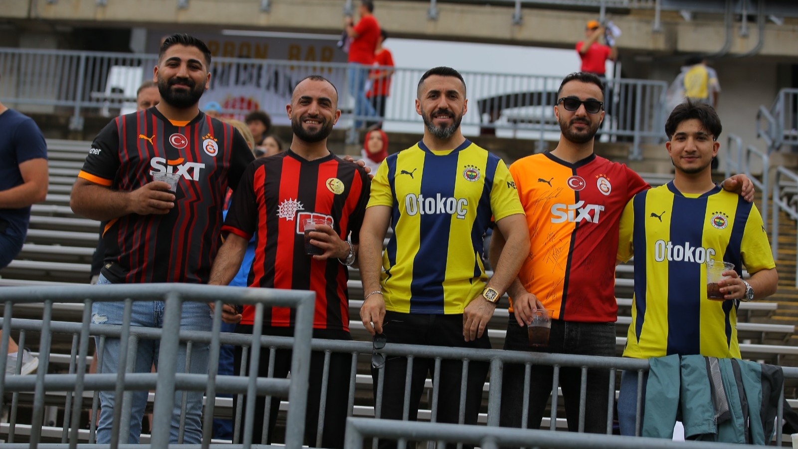 ABD – Türkiye maçı için Amerika kıtasındaki Türkler stadyuma akın etti