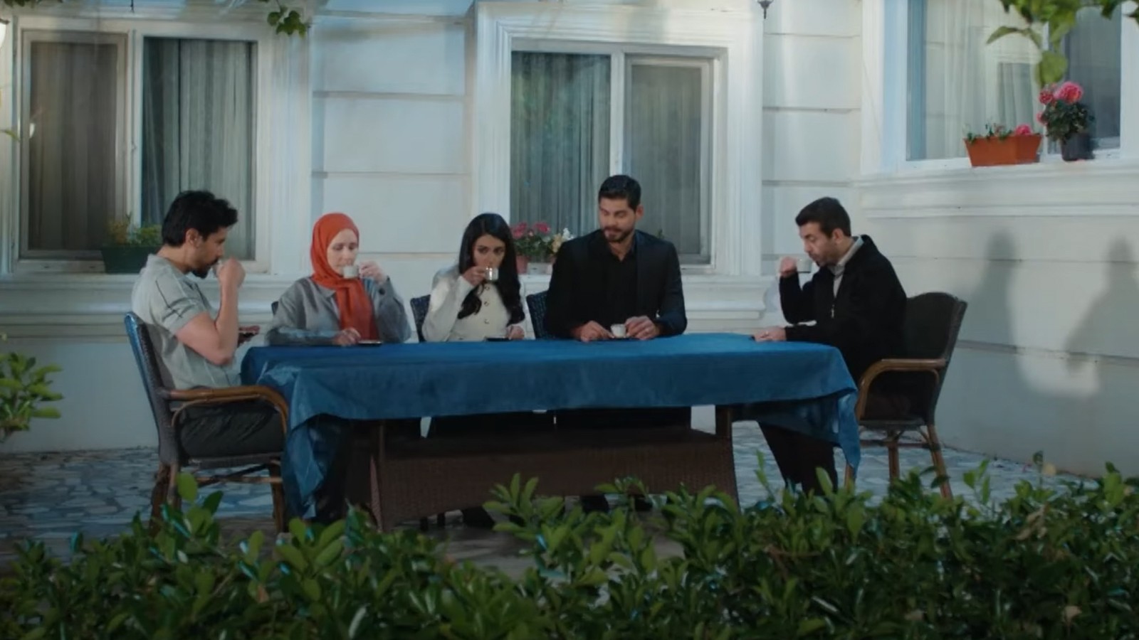 Gelin dizisi yeni bölüm izle! Kanal 7 Gelin dizisi 226. bölüm izle
