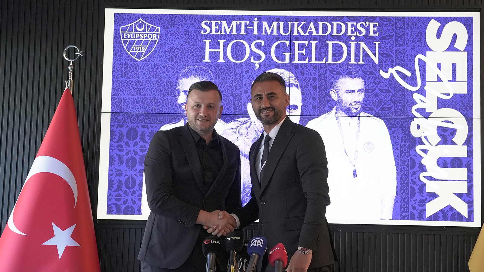 Eyüpspor'da Selçuk Şahin dönemi başladı thumbnail