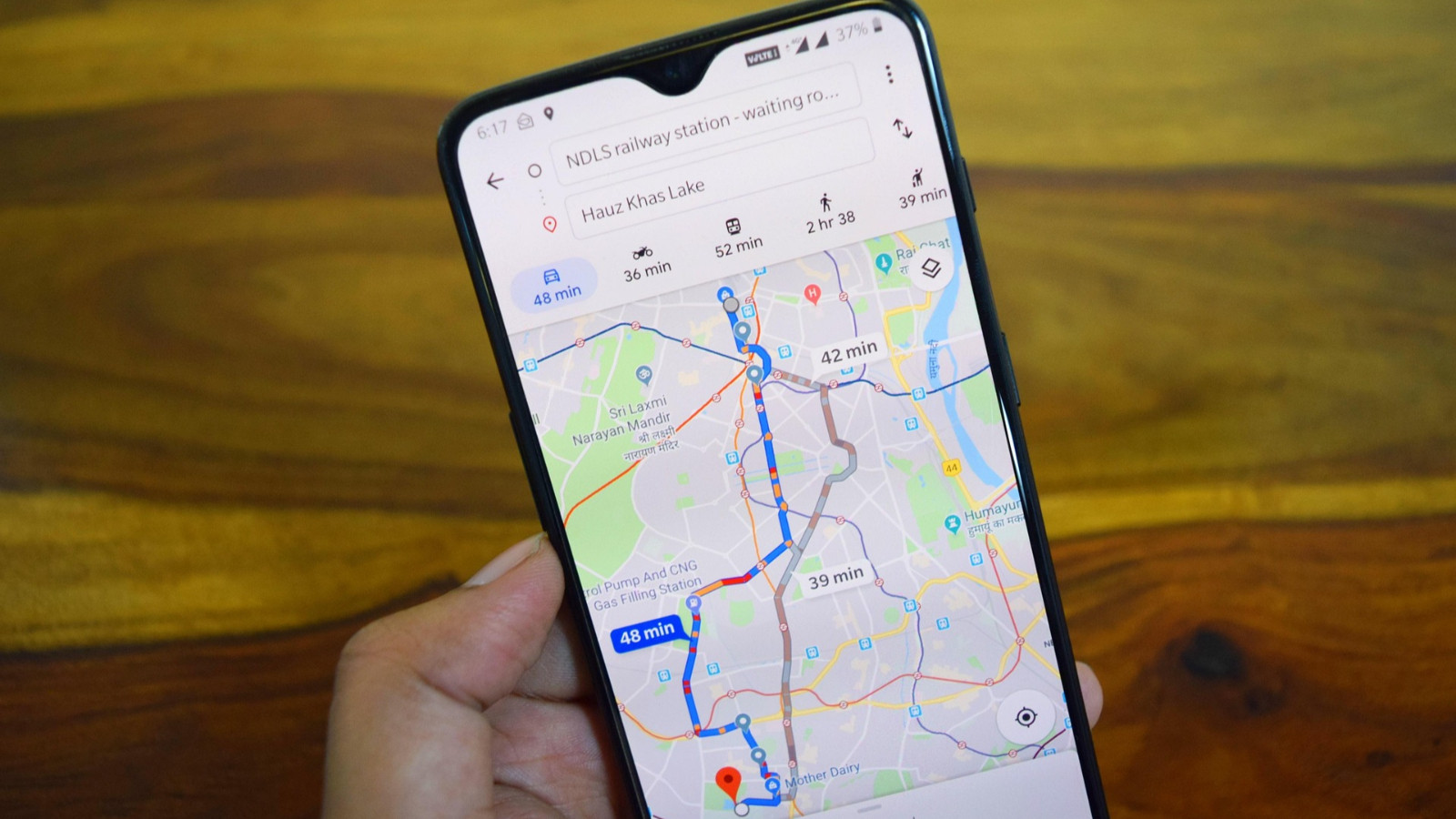 Google Haritalar'a 4 yeni özellik: Bu yoldan git daha az yakıt harcarsın!