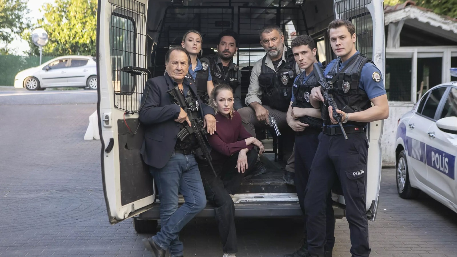 Arka Sokaklar 717. Bölüm Tek Parça Full İzle! Kanal D Arka Sokaklar son bölüm izle!