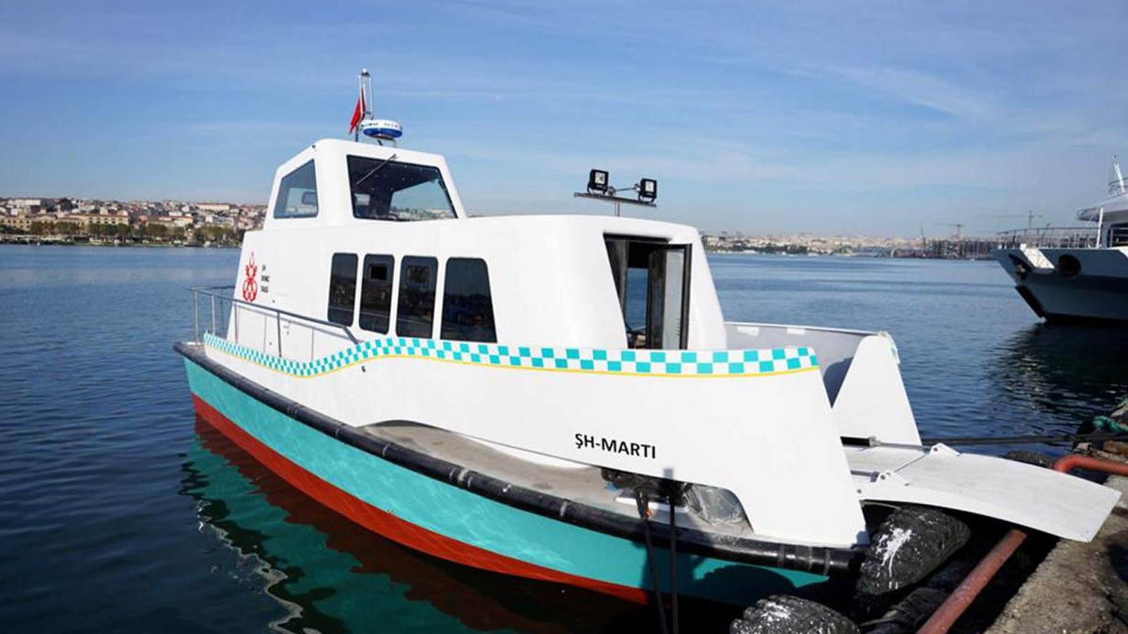 İstanbul'da deniz taksi ücretlerine yüzde 275'e varan zam! thumbnail