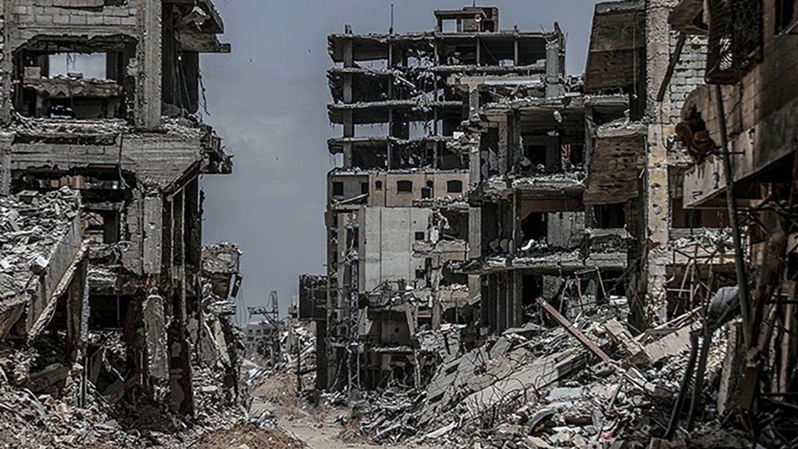İsrail'in Gazze'ye saldırılarında can kaybı son 24 saatte 70 artarak 57 bin 338'e yükseldi