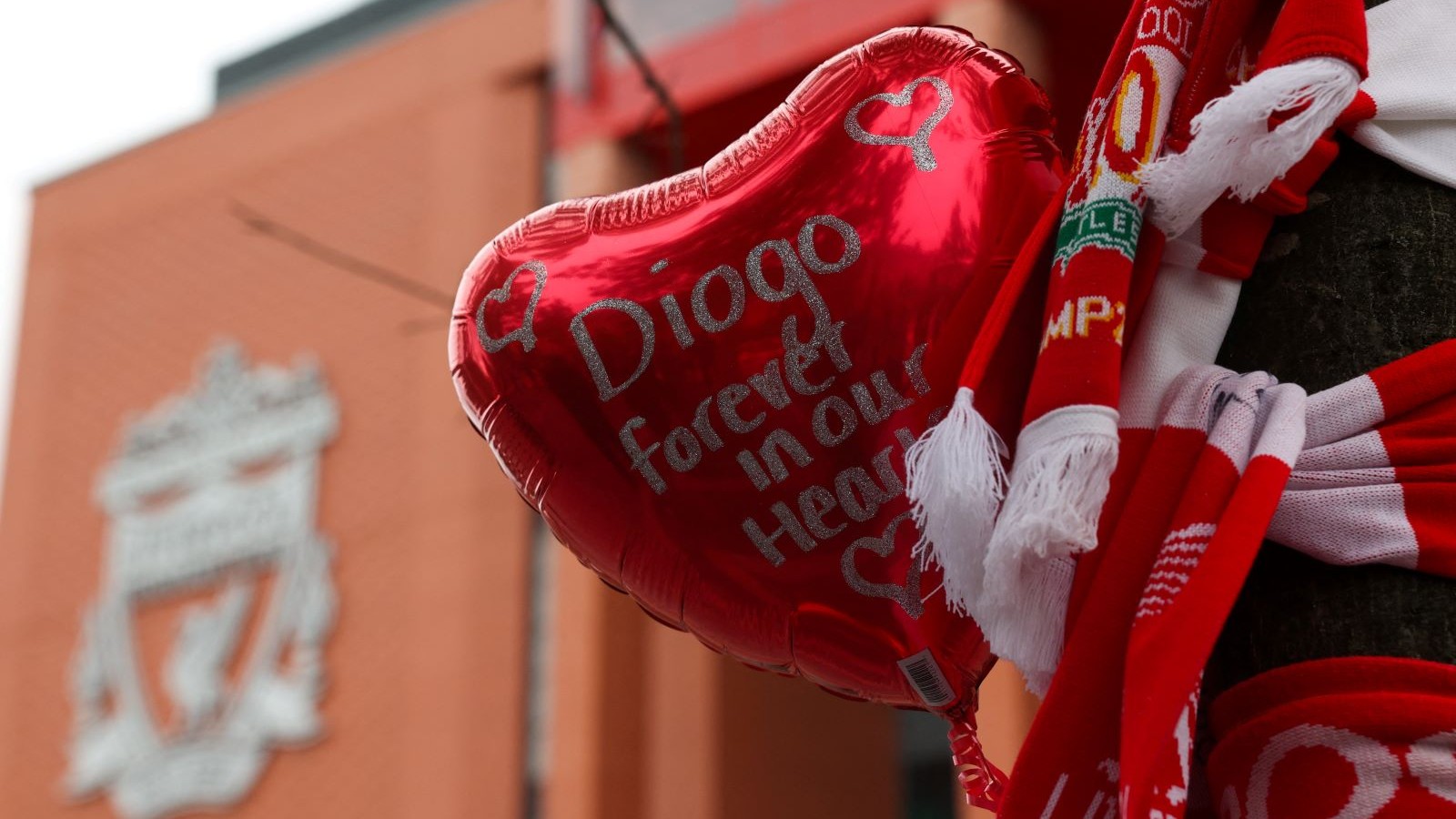 Liverpool Diogo Jota'nın sözleşmesine sadık kalacak, ailesine ödeme yapacak