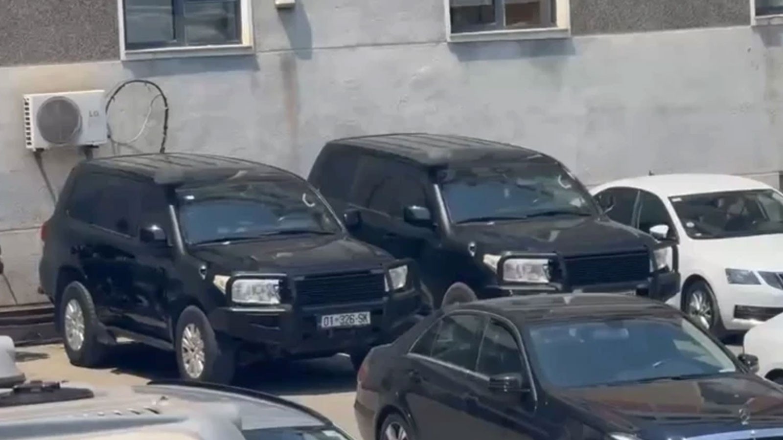 Kosova’da meclis bomba ihbarı nedeniyle boşaltıldı