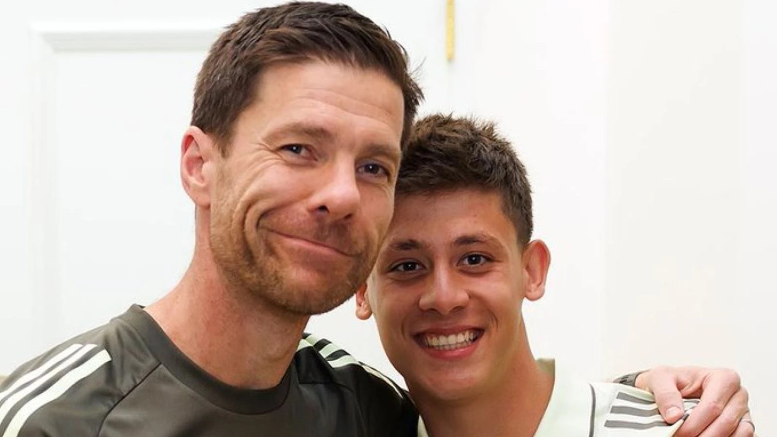 Xabi Alonso, Arda Güler'e gözü gibi bakıyor! İspanyollar öve öve bitiremedi