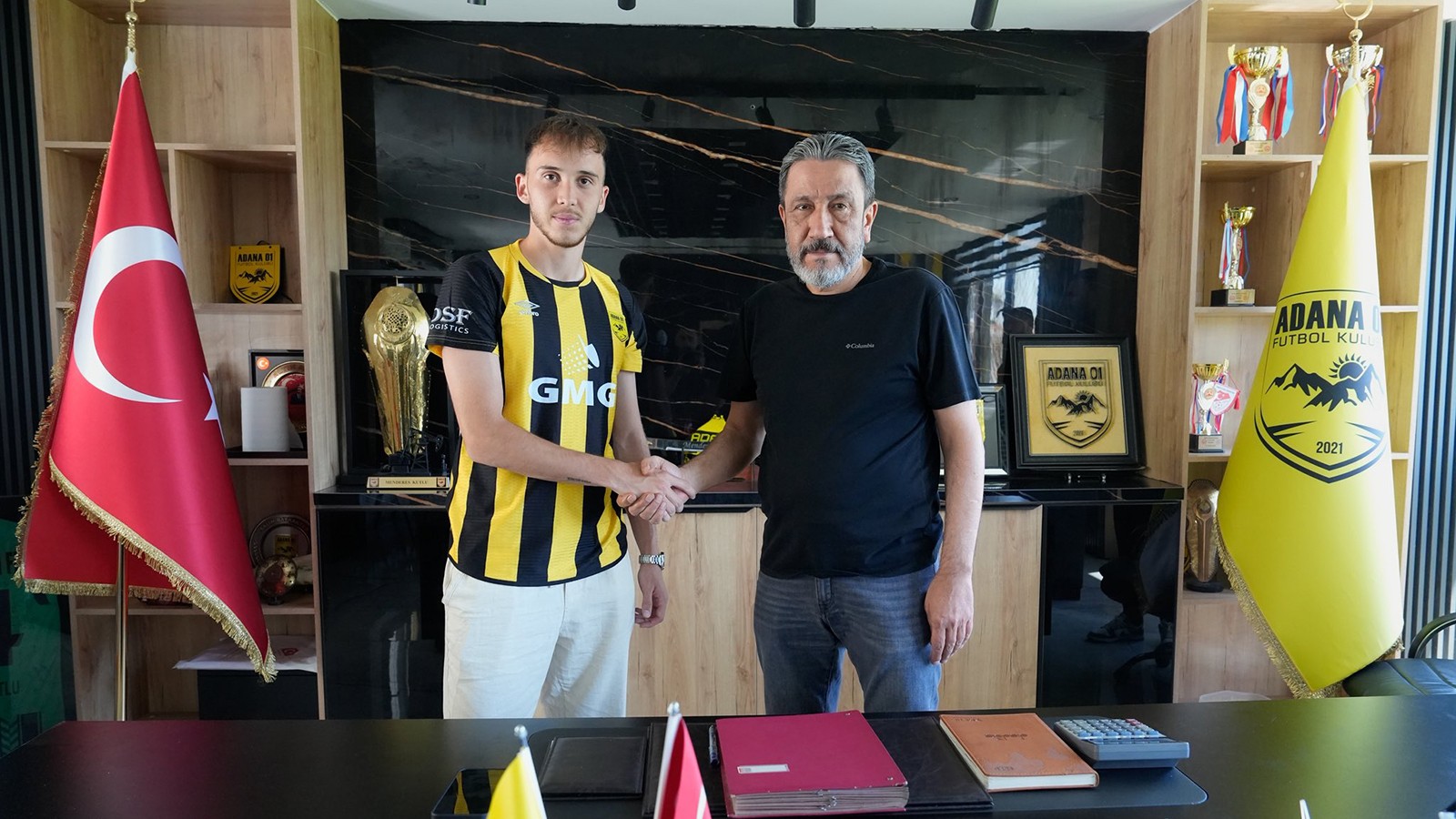 Beşiktaş, Adnan Karahisar'ı Adana 01 FK'ya kiraladı