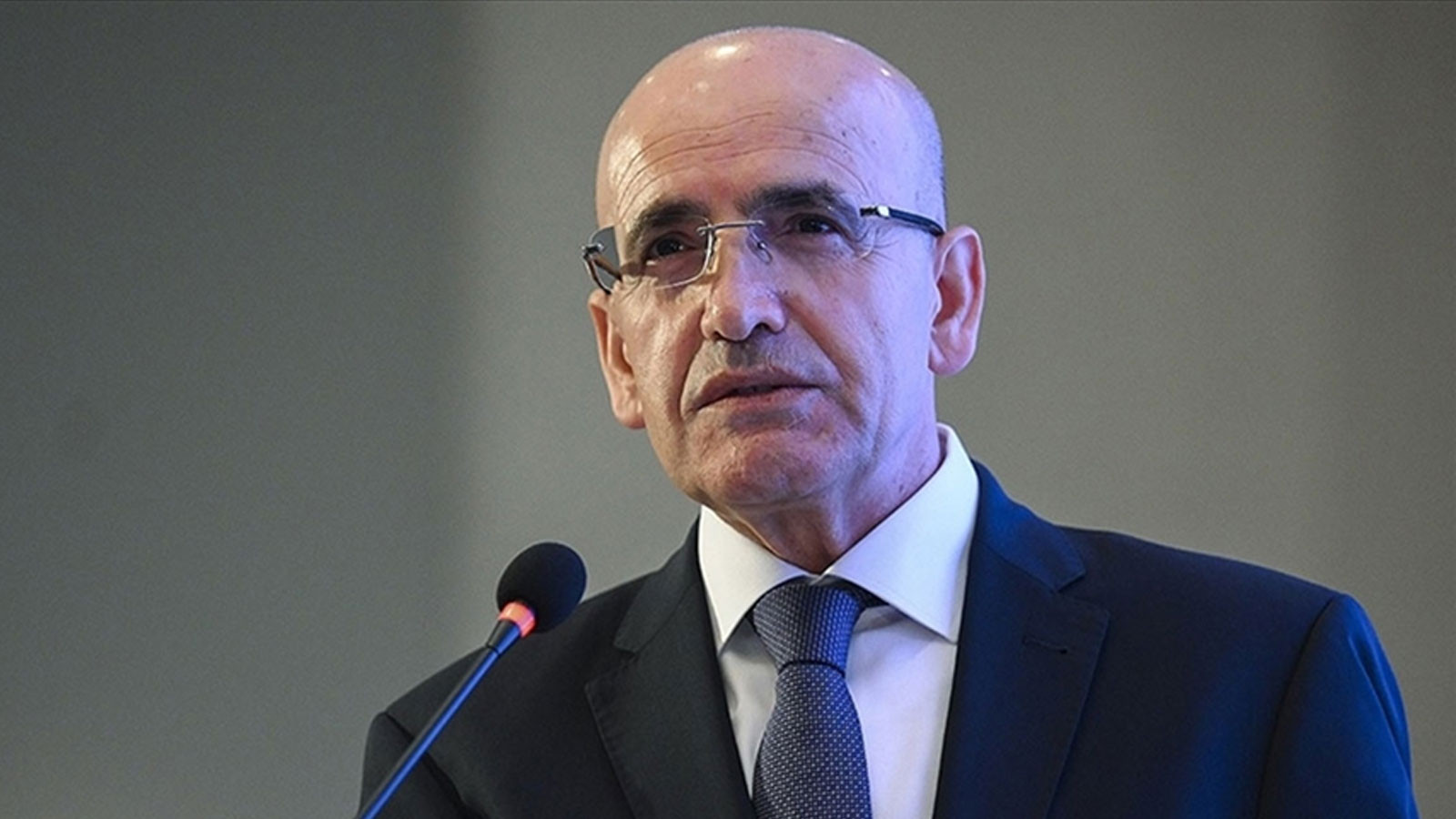 Türk Lirasındaki oynaklık önemli ölçüde azaldı