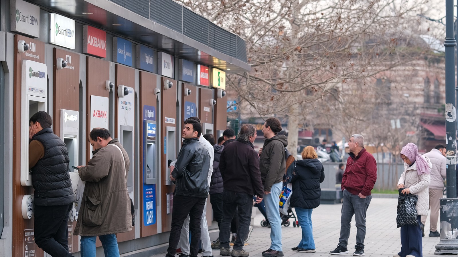 Resmen devreye alındı! ATM'lerde yeni dönem artık başladı