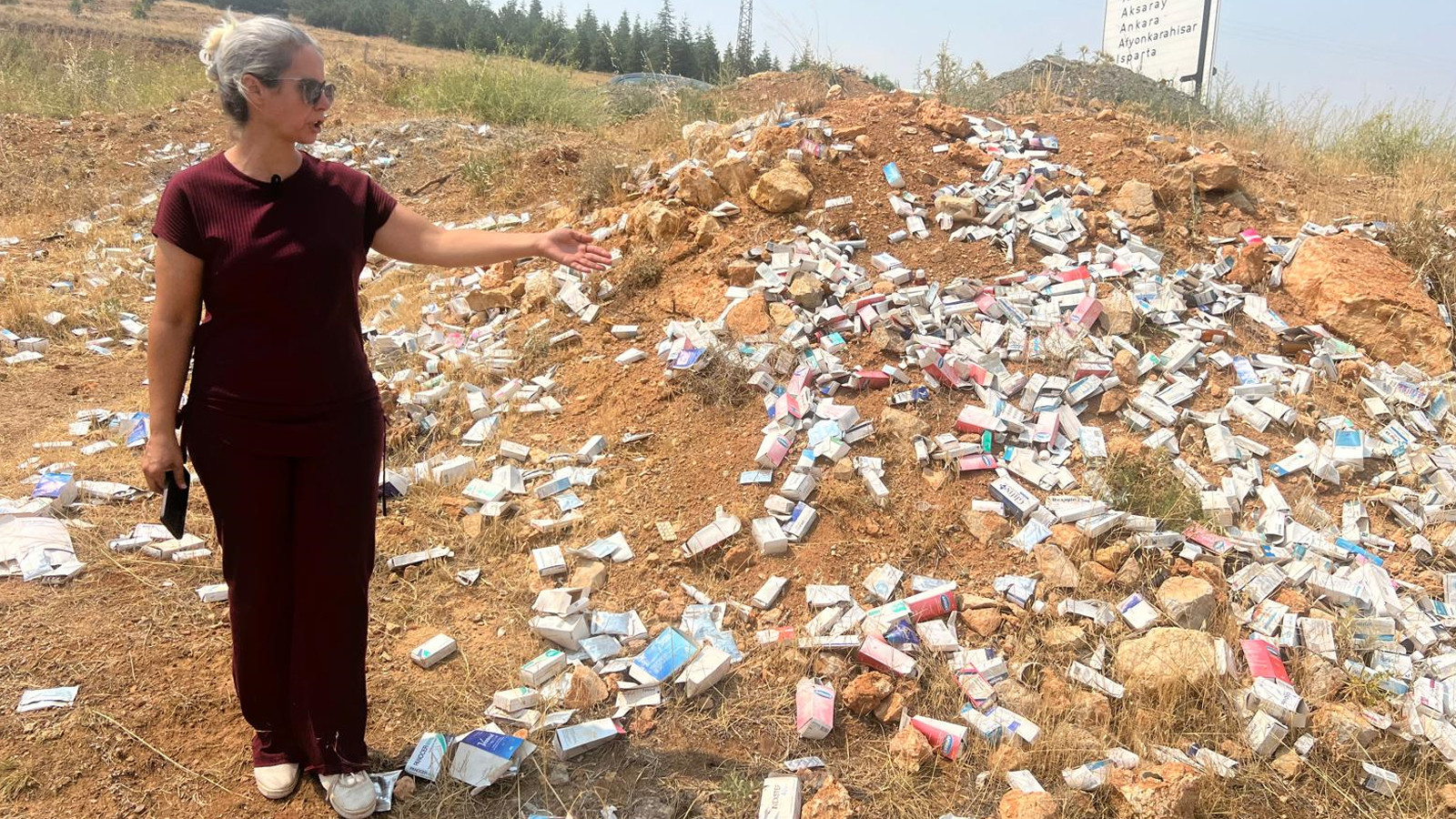 Yol kenarında akılalmaz görüntü! Aracı arıza yapınca tesadüfen fark etti