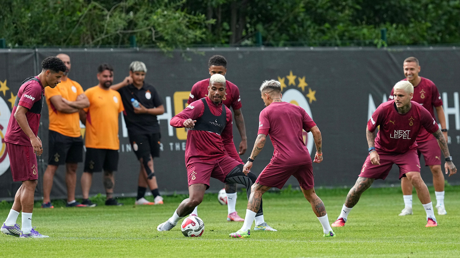 Galatasaray Cagliari maçı ne zaman, saat kaçta, hangi kanalda? Galatasaray hazırlık maçı canlı yayın kanal bilgisi
