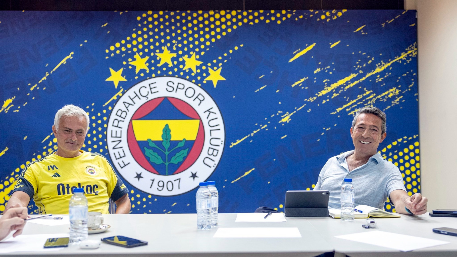 Fenerbahçe'de transfer zirvesi gerçekleştirildi
