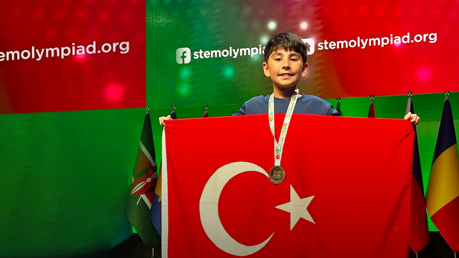 Türkiye'nin gururu oldu, 10 yaşındaki dahi dünya birincisi