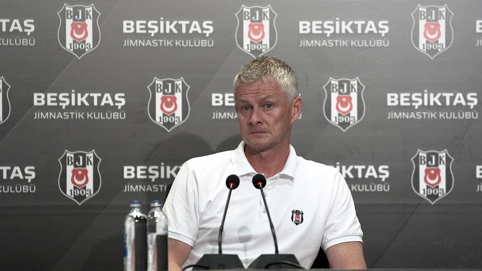 Beşiktaş Teknik Direktörü Ole Gunnar Solskjaer: "Hayal kırıklığına uğradık, en çok da yediğimiz 4 gole üzüldüm"