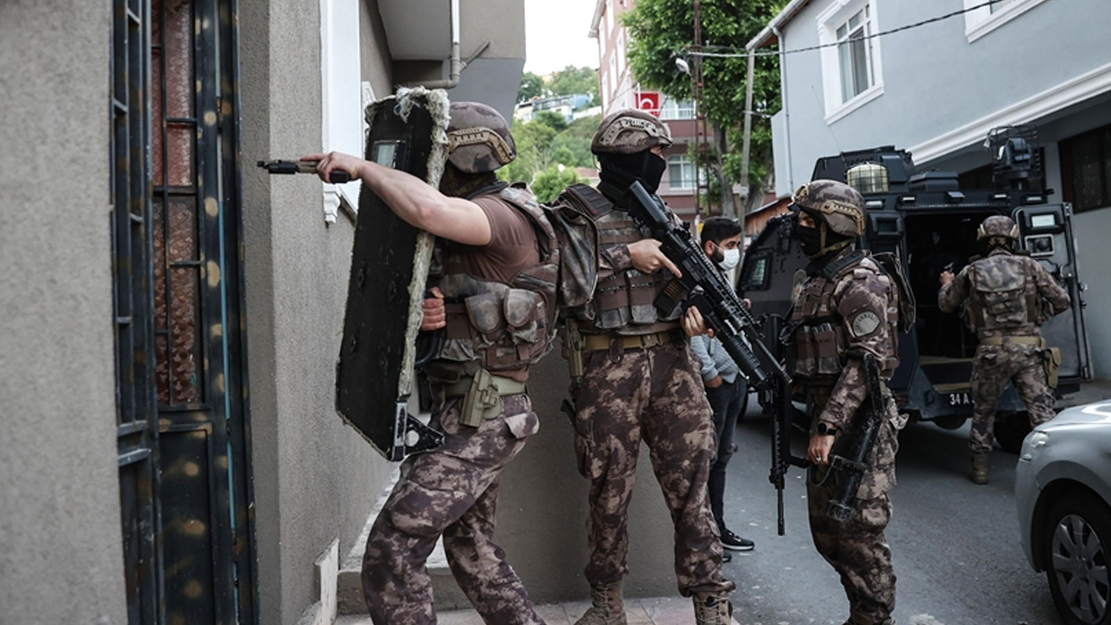 Organize suç örgütüne operasyon: 16.2 milyon dolarlık mal varlığına el konuldu
