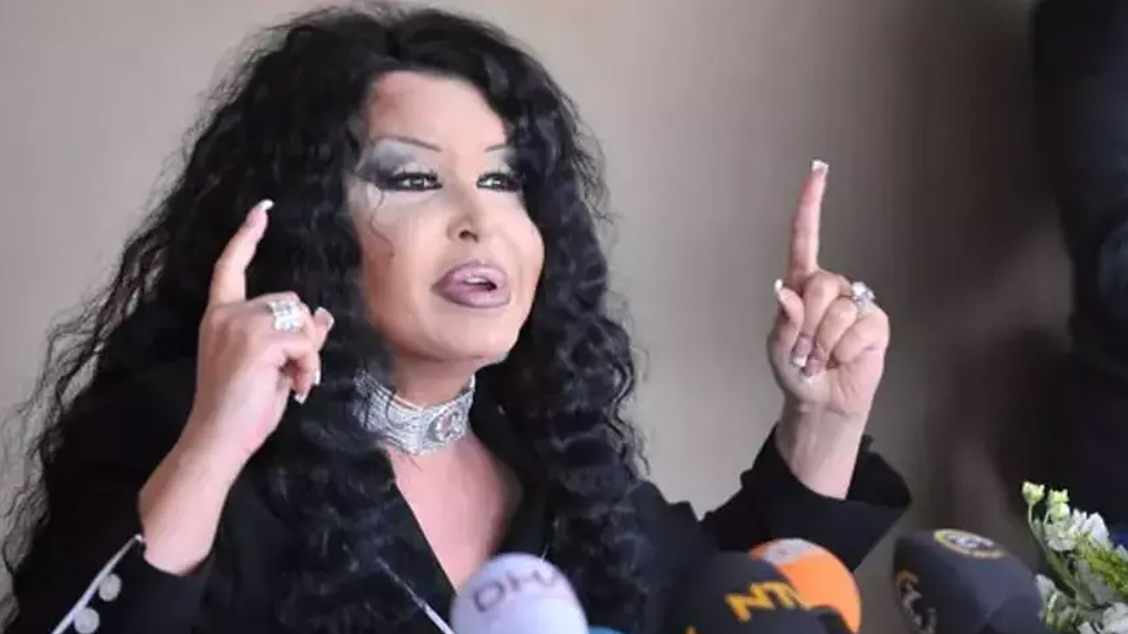 Bülent Ersoy 16 bin TL'nin peşine düştü: Bu gece acilen hesabıma yatacak