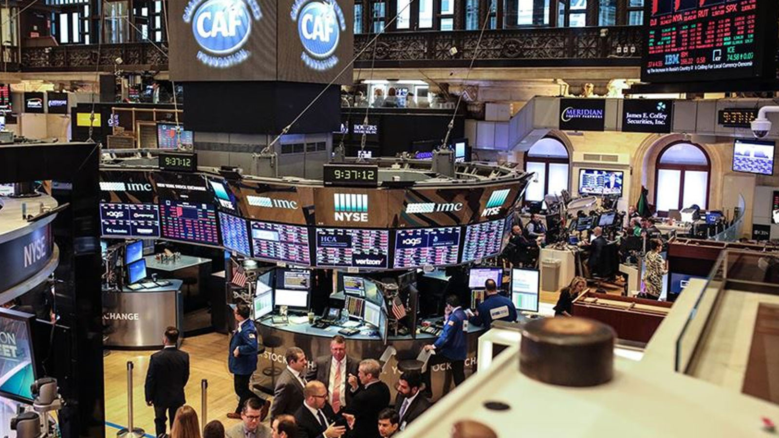 New York borsası karışık seyirle açıldı