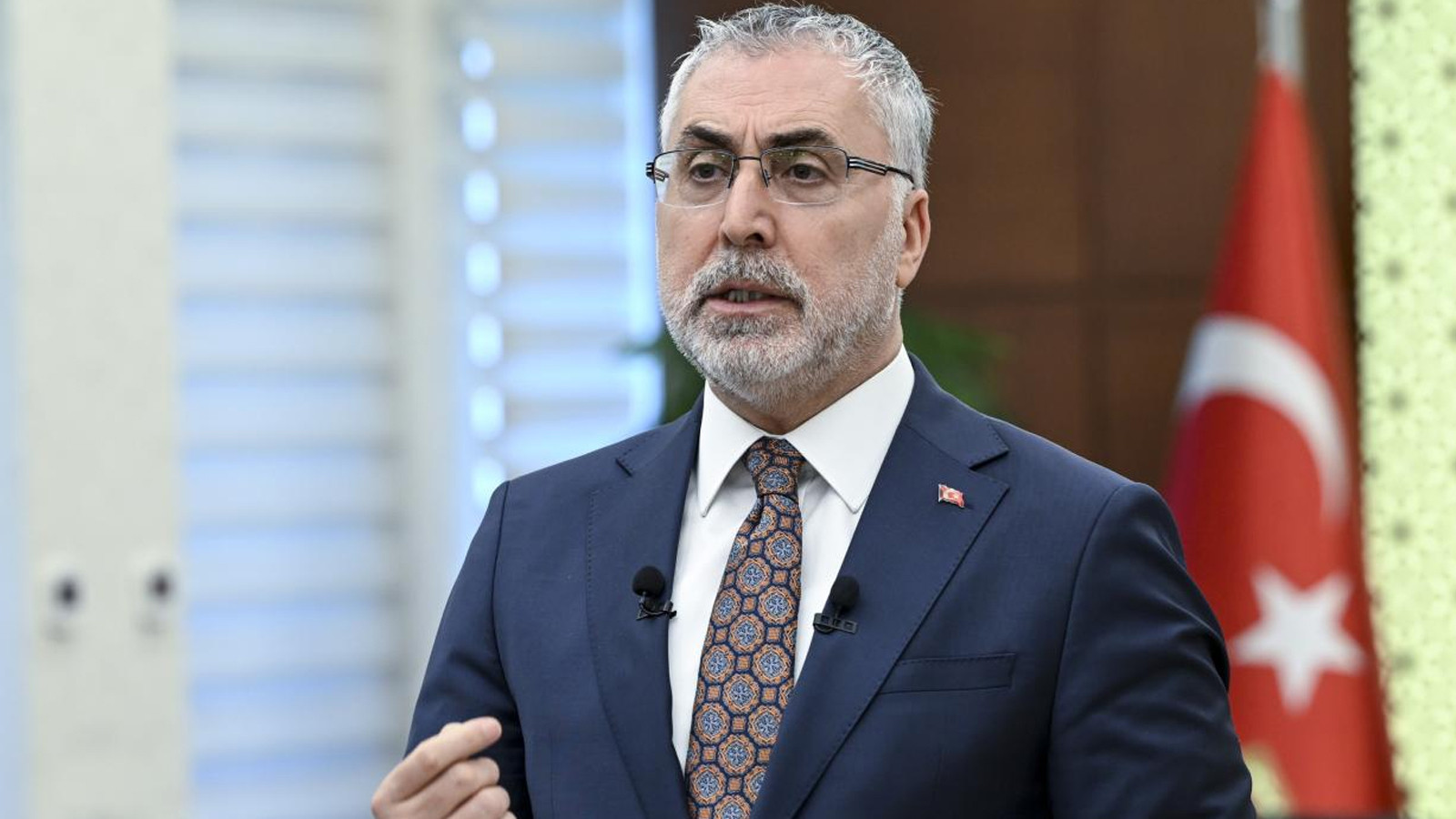Kamu işçilerine yönelik zam pazarlığında son dakika! Bakan Işıkhan'dan dikkat çeken açıklama