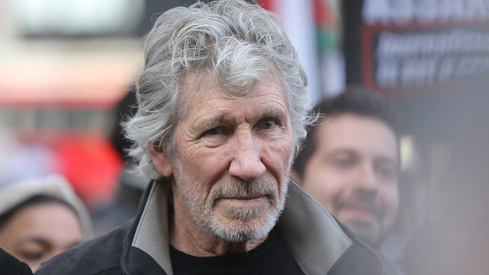 Roger Waters, vahşice katledilen kadınları anarak Filistin için beste yaptı