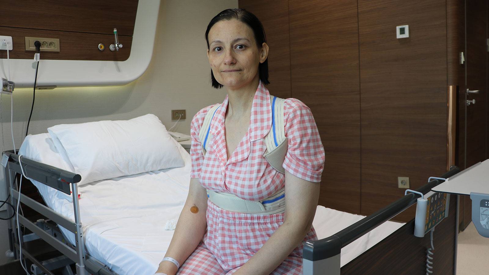 Okul çantası skolyoza neden oldu, sağlığına kavuşabilmek için 3 ameliyat geçirdi