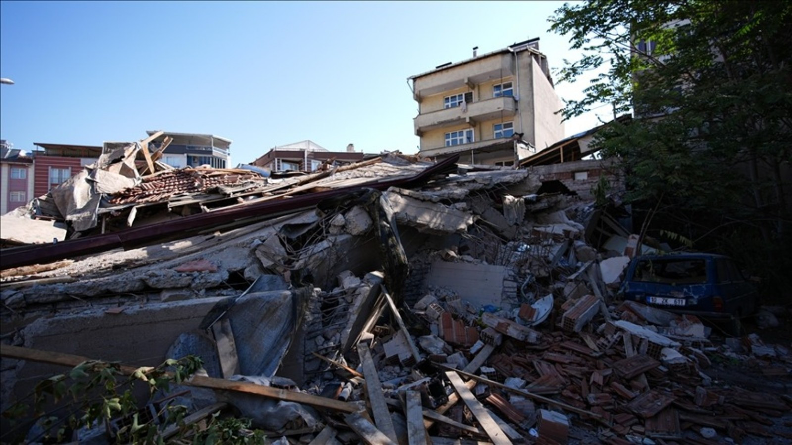 AFAD’dan Balıkesir’deki deprem sonrası çalışmalarıyla ilgili açıklama
