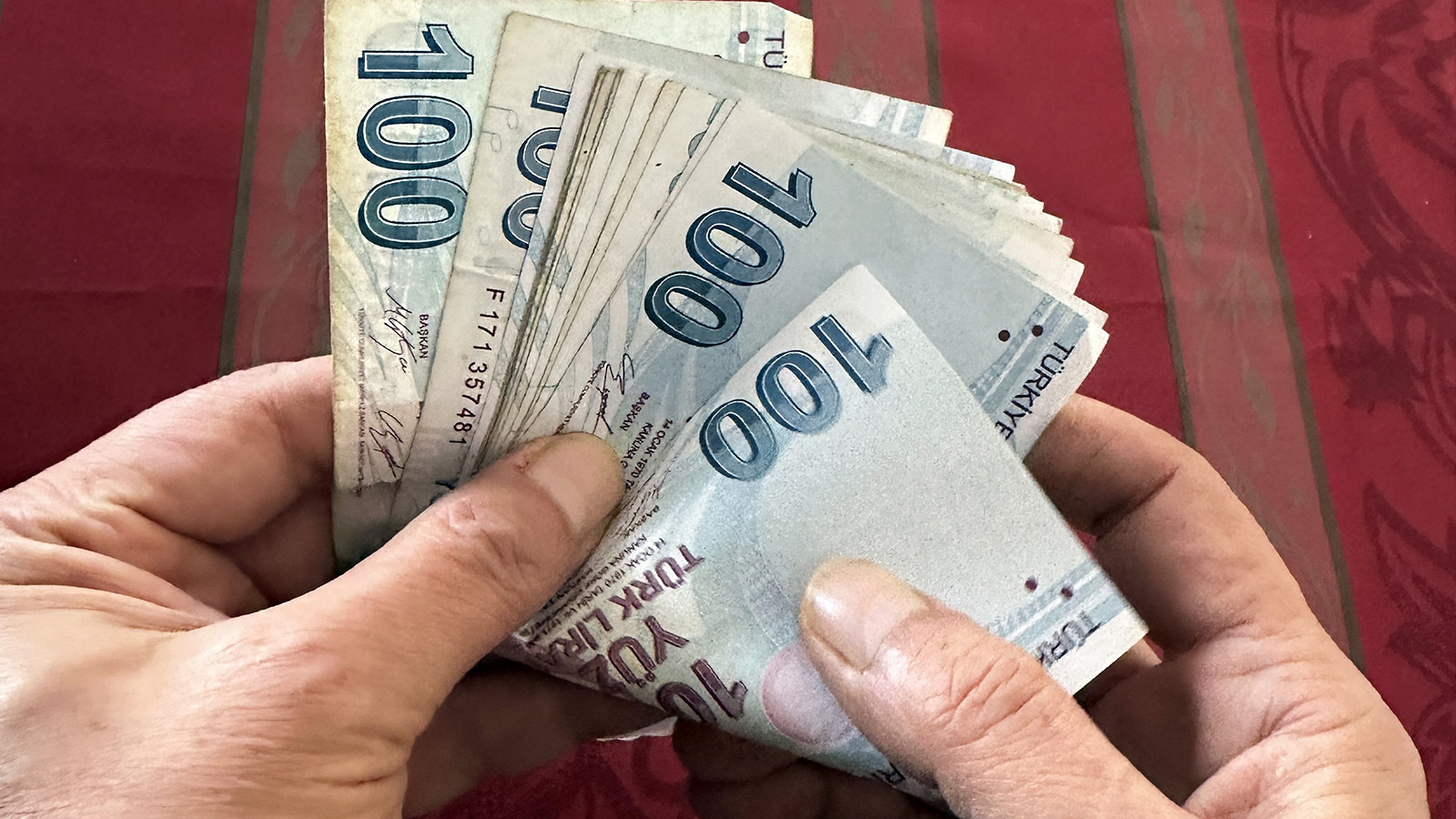 Evde bakım yardımı ödemeleri başladı Evde bakım yardımı ödemeleri başladı