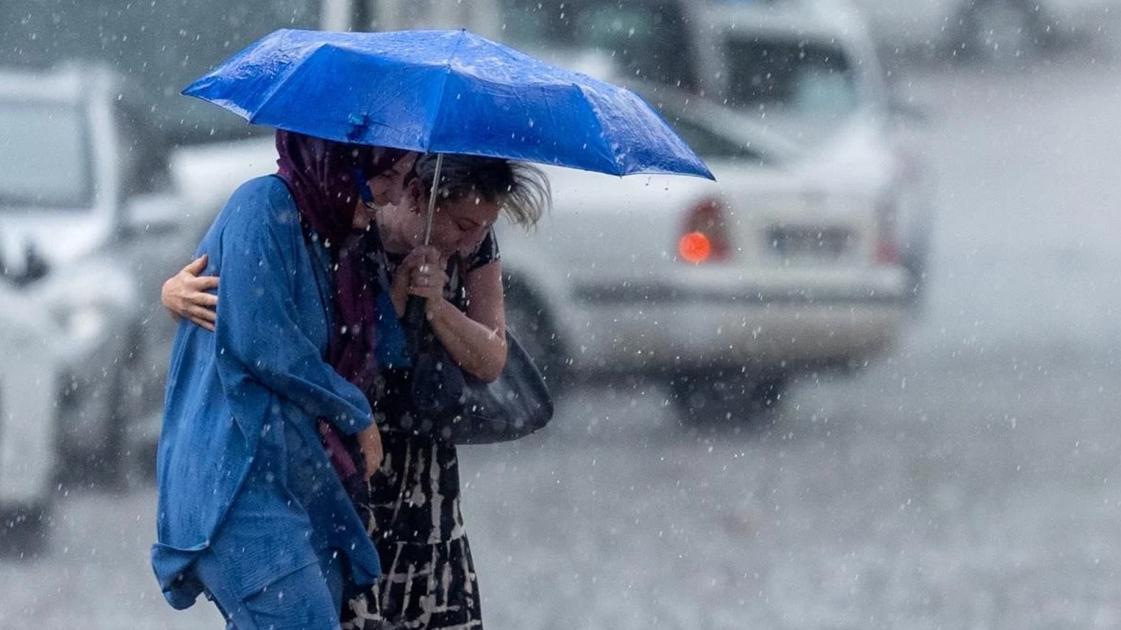 Meteoroloji'den kuvvetli rüzgar ve yağış uyarısı: 6 ilde etkili olacak