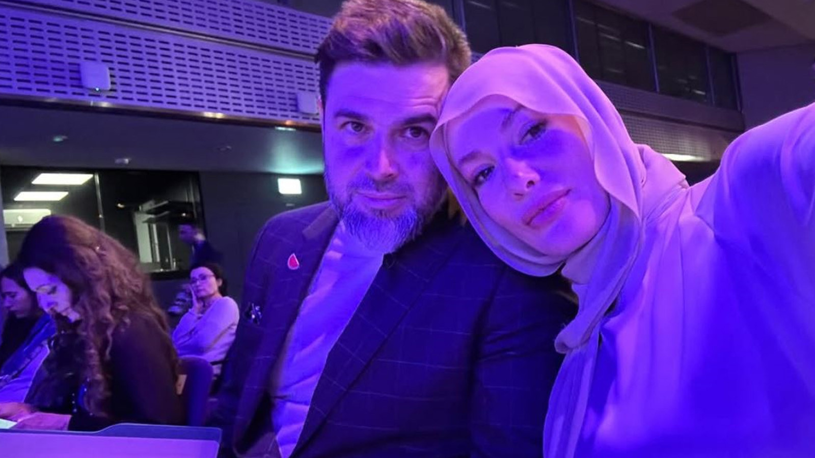 Gamze Özçelik 42 yaşına bastı! Eşi Reshad Strik'ten romantik paylaşım geldi