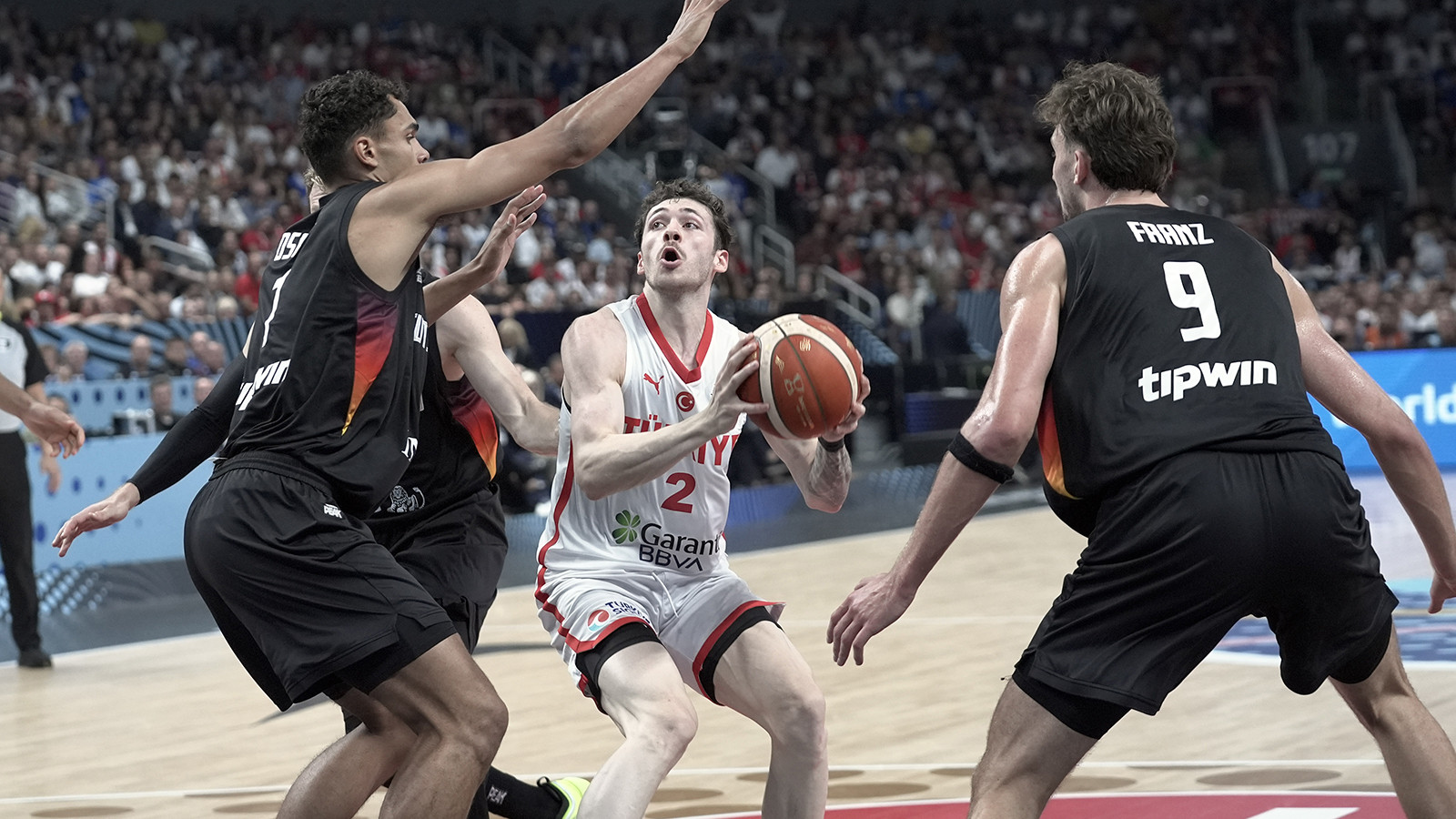 12 Dev Adam, EuroBasket 2025’te gümüş madalya kazandı