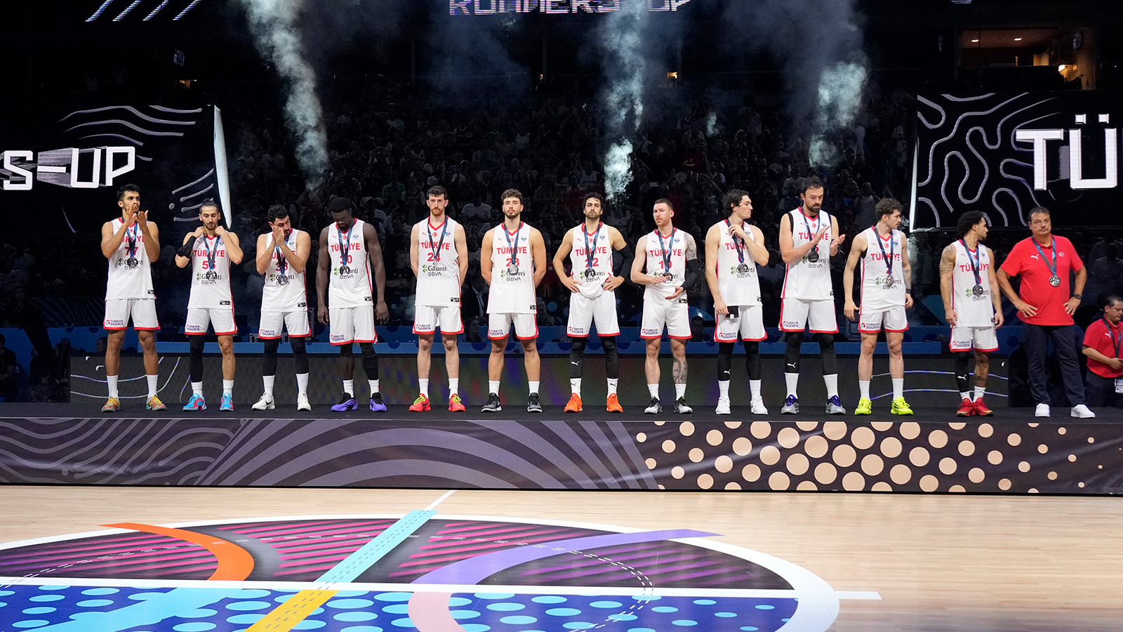 A Milli Erkek Basketbol Takımı 2. kez Avrupa ikincisi oldu