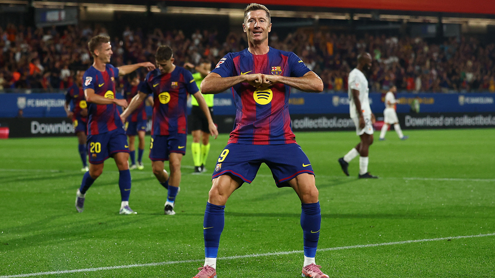 Barcelona, Valencia'yı sahadan sildi