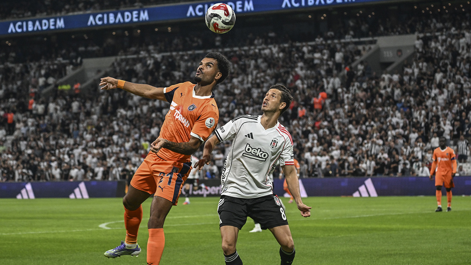 Beşiktaş'a Salih Uçan'dan kötü haber