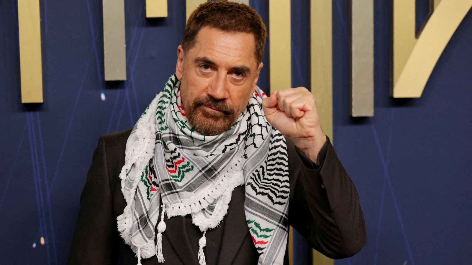 Javier Bardem Filistin kefiyesi ve sözleriyle Emmy'ye damgasını vurdu: On binlerce çocuğu öldürüp buna meşru müdafaa diyorlar!