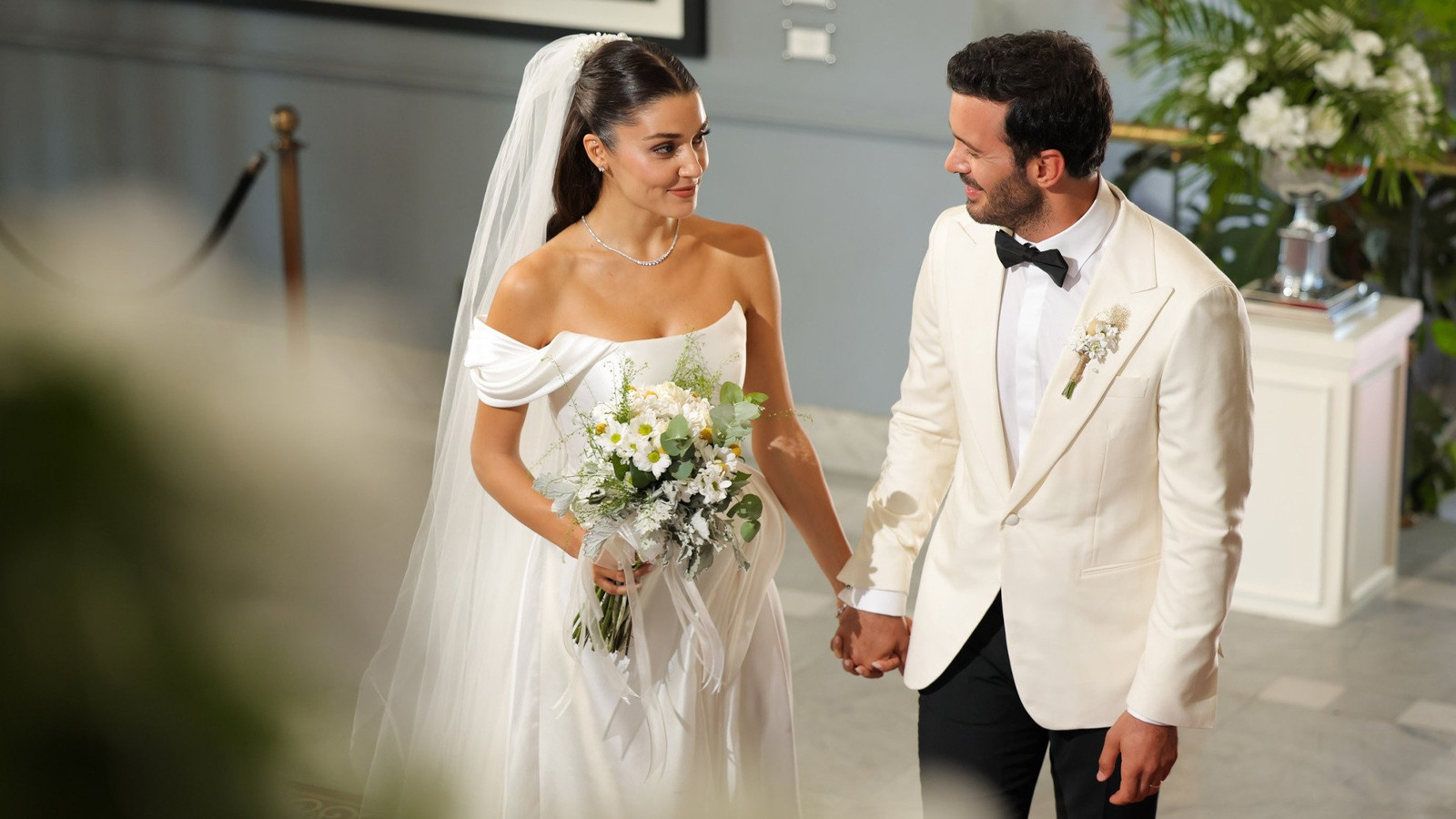 Aşk ve Gözyaşı 1. Bölüm Tek Parça Full İzle! atv Aşk ve Gözyaşı ilk bölüm izle!