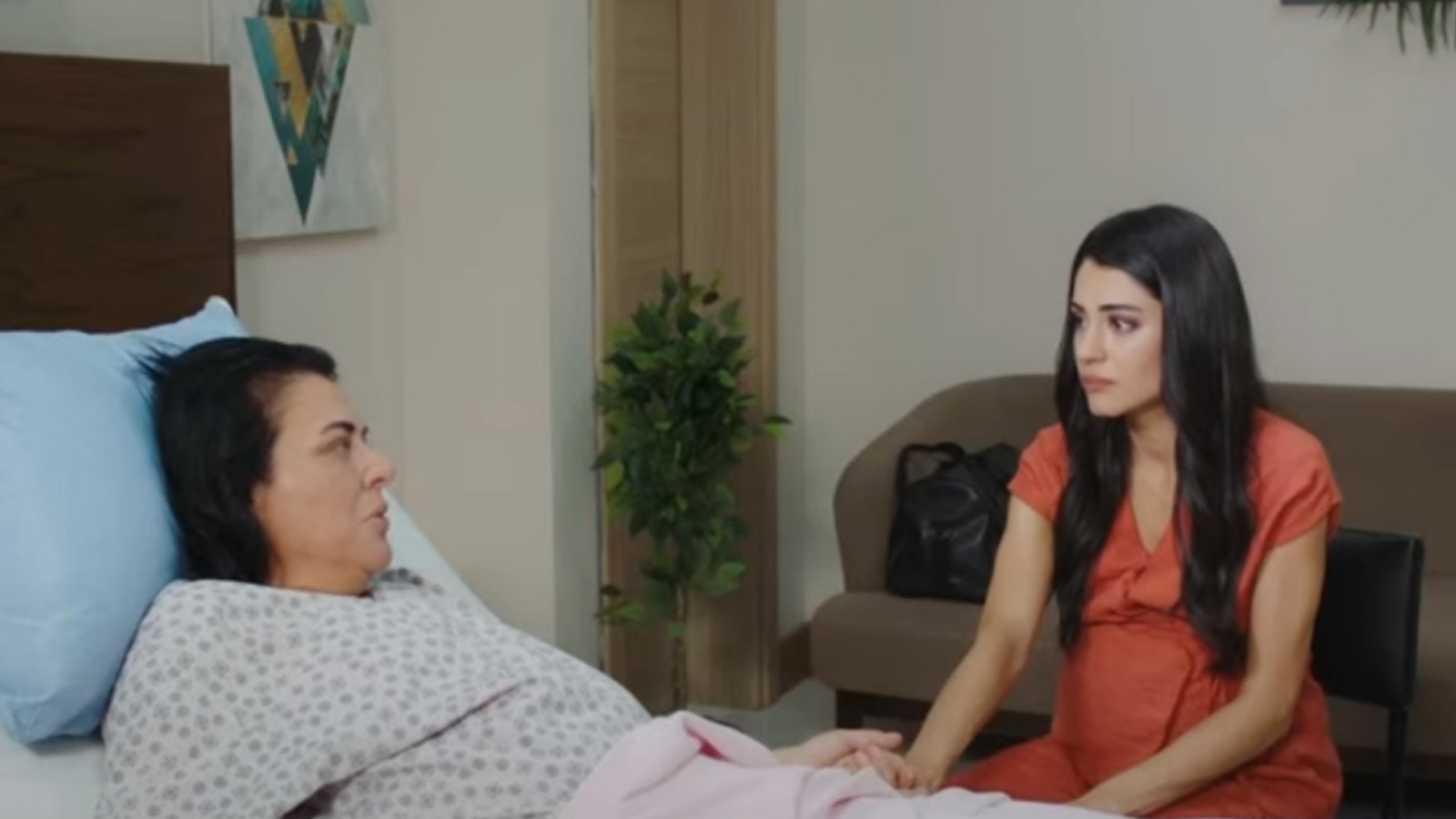 Gelin dizisi yeni bölüm izle! Kanal 7 Gelin dizisi 241. bölüm izle