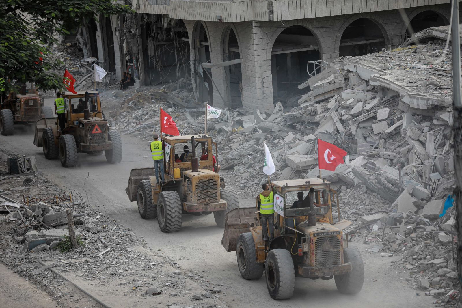 Gazze'de Türk bayraklı konvoy şehre giriş yaptı! - Resim: 2