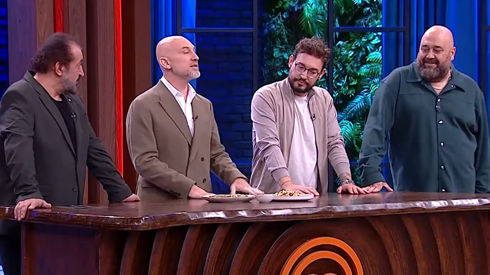 MasterChef Türkiye izle! 24 Ekim 2025 Cuma TV8 MasterChef Türkiye 2025 izle