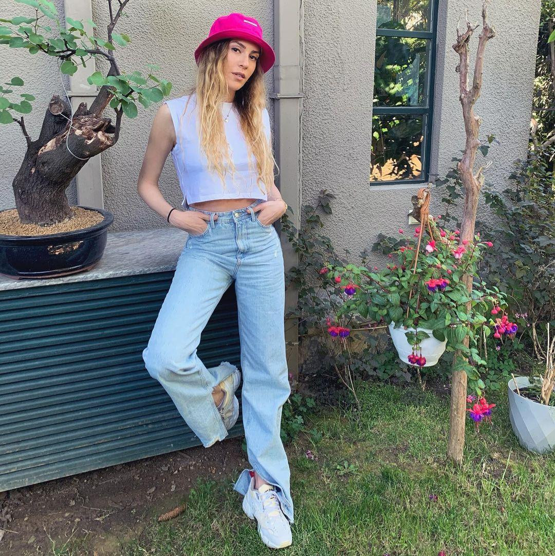 Sinem Kobal imaj değiştirdi! Sosyal medya ikiye bölündü